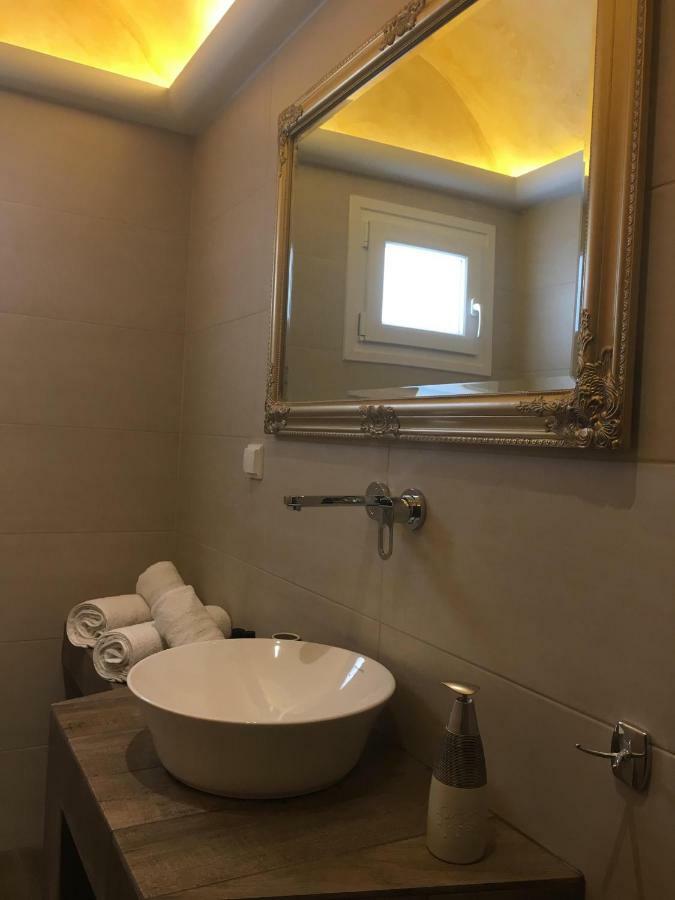 Pithos Apartments Вотон Экстерьер фото
